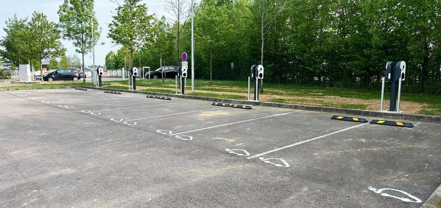Parkings CDG76 — Isneauville (76)